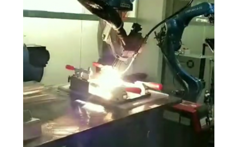 氬弧焊機(jī)器人，推拉絲脈沖鋁焊
